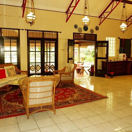 Cemara'S Homestay Batu  Exteriör bild