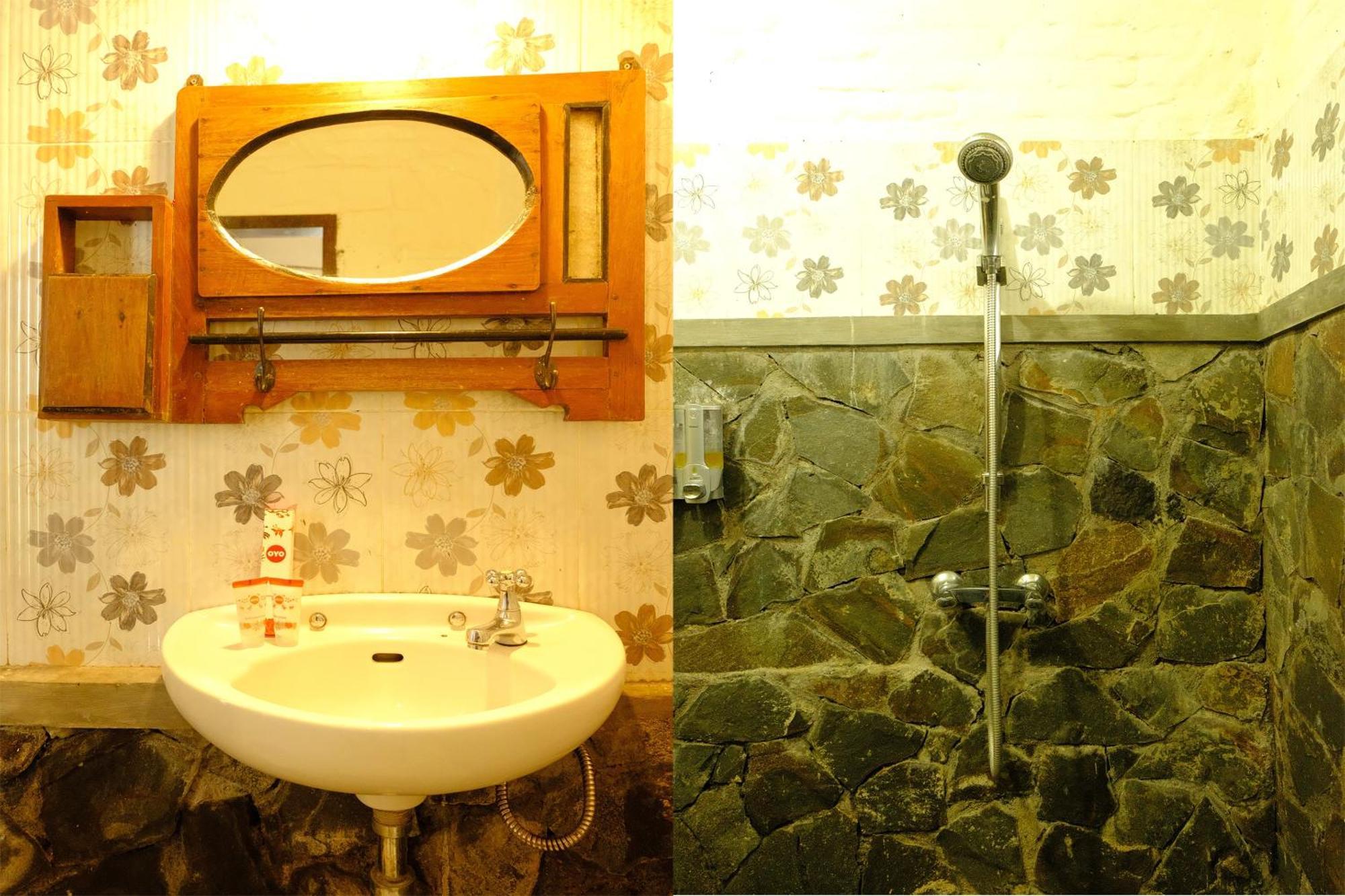 Cemara'S Homestay Batu  Exteriör bild